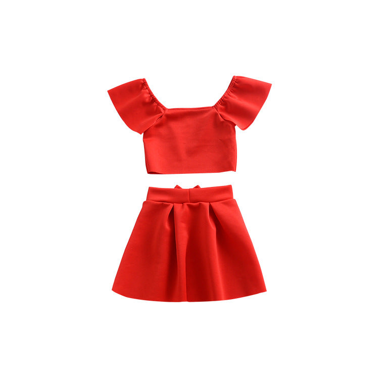 Girl's One-line Neckline and Shoulder-length Puffy Pleated Skirt