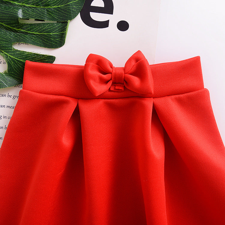 Girl's One-line Neckline and Shoulder-length Puffy Pleated Skirt